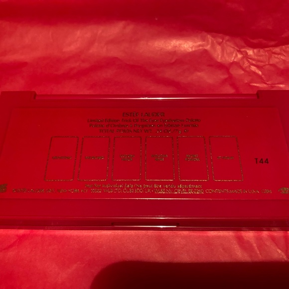 Estée Lauder Eye Shadow Palette - Picture 2 of 3